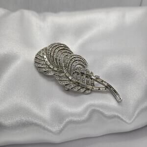 GORGEOUS! Marcel BOUCHER for Avon Feather Plume Brooch Pin